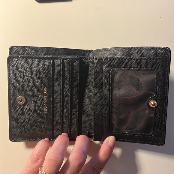 Michael Kors Card Case Wallet, gently used - Picture 6 of 7